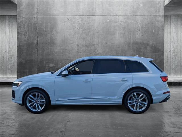 new 2025 Audi Q7 car, priced at $76,205