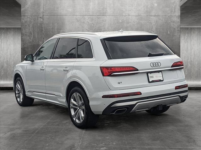 new 2025 Audi Q7 car, priced at $66,400