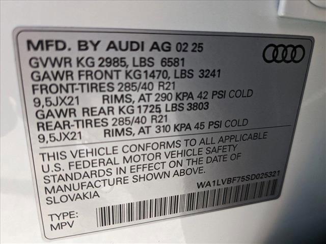 new 2025 Audi Q7 car, priced at $77,750