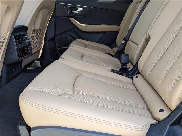 new 2025 Audi Q7 car, priced at $77,750