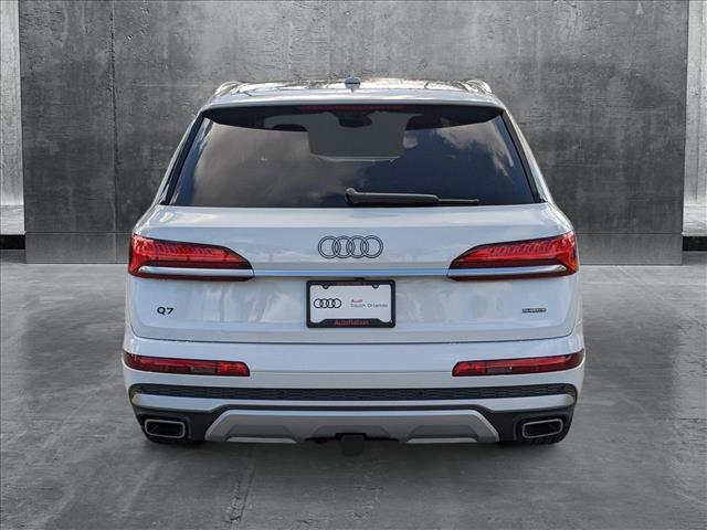 new 2025 Audi Q7 car, priced at $76,570