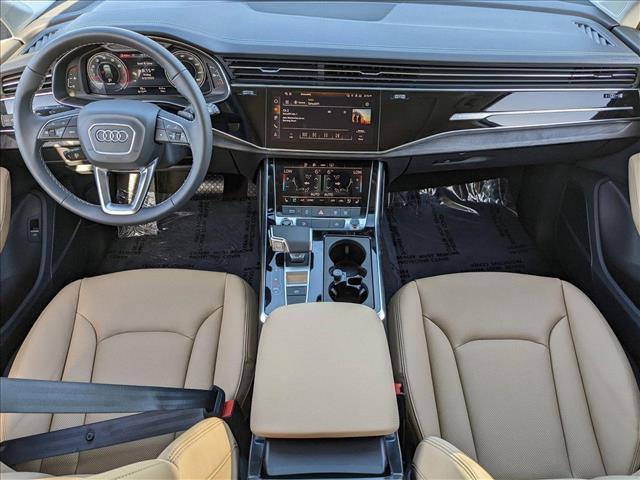 new 2025 Audi Q7 car, priced at $76,985