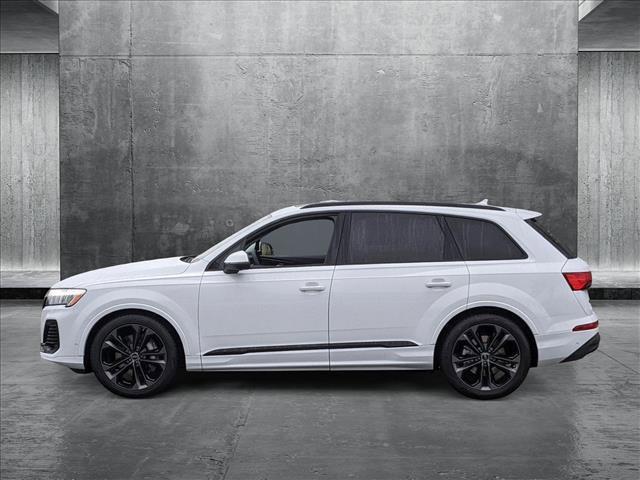 new 2025 Audi Q7 car, priced at $77,727