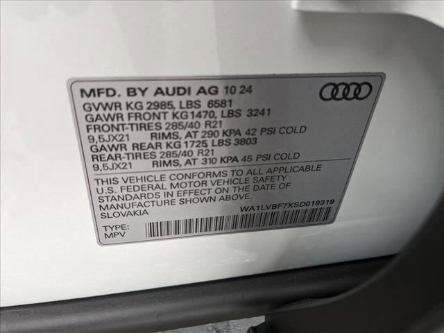 new 2025 Audi Q7 car, priced at $77,750