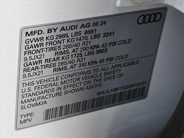 new 2025 Audi Q7 car, priced at $76,985