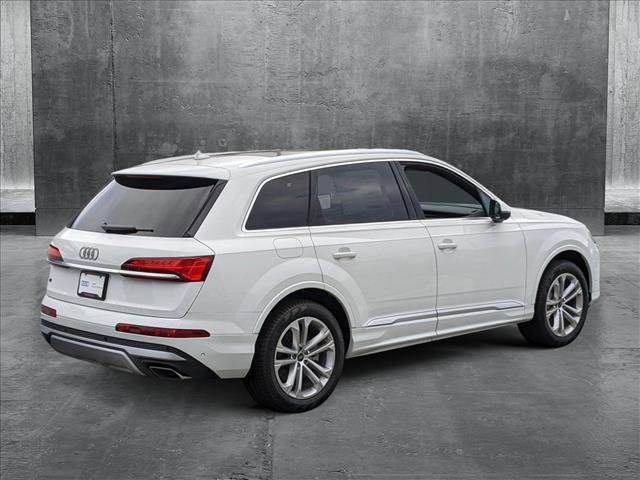 new 2025 Audi Q7 car, priced at $71,675