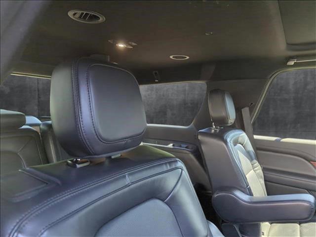 used 2022 Lincoln Navigator car, priced at $43,998