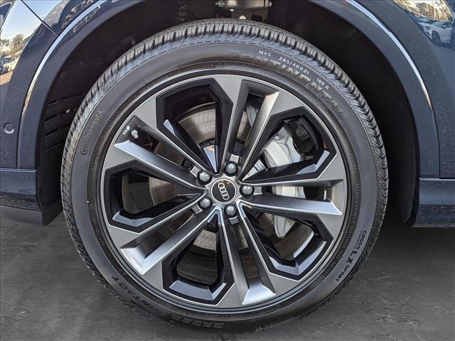 new 2025 Audi Q7 car, priced at $76,985