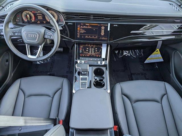 new 2025 Audi Q7 car, priced at $76,985