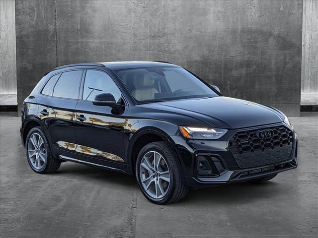 new 2025 Audi Q5 car, priced at $48,792