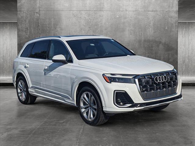 new 2025 Audi Q7 car, priced at $69,975