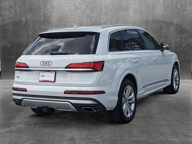 new 2025 Audi Q7 car, priced at $75,035