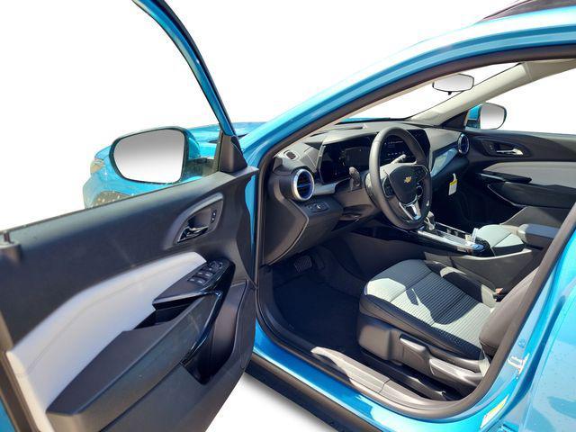 new 2025 Chevrolet Trax car, priced at $25,621