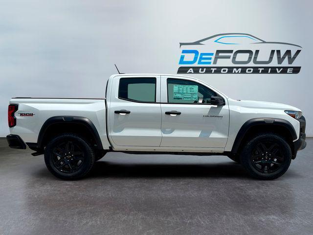 new 2025 Chevrolet Colorado car, priced at $42,639