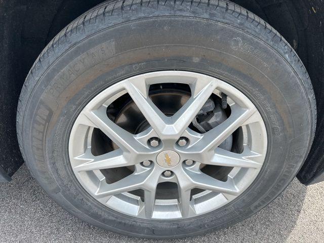 used 2022 Chevrolet Equinox car, priced at $19,413