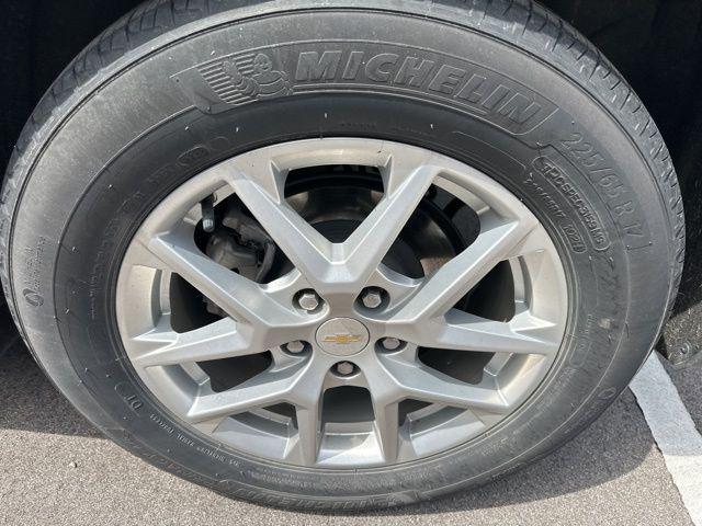 used 2022 Chevrolet Equinox car, priced at $19,413