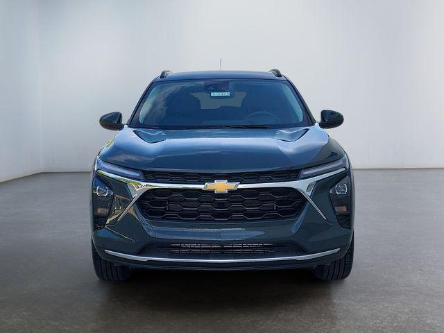 new 2025 Chevrolet Trax car, priced at $23,131