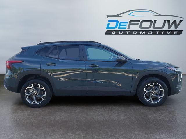 new 2025 Chevrolet Trax car, priced at $23,131