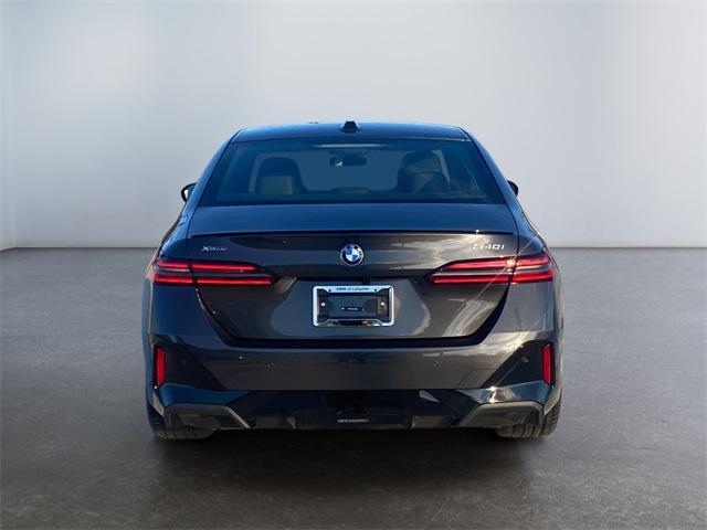 new 2025 BMW 540 car, priced at $76,955