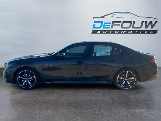 new 2025 BMW 540 car, priced at $76,955