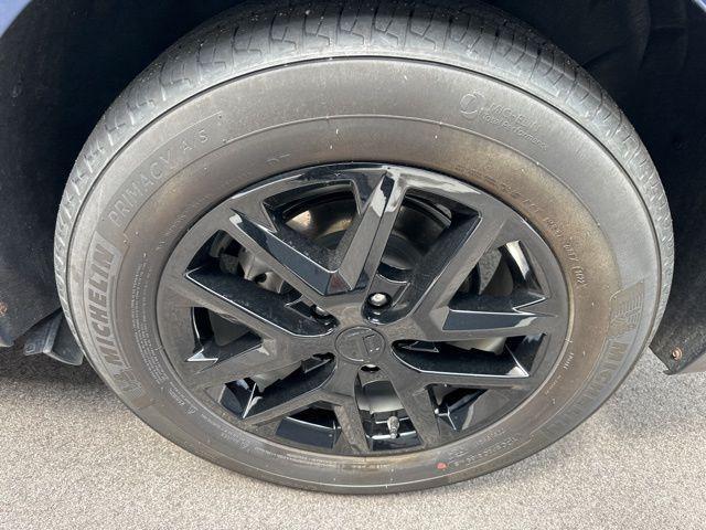 used 2022 Chevrolet Equinox car, priced at $23,005