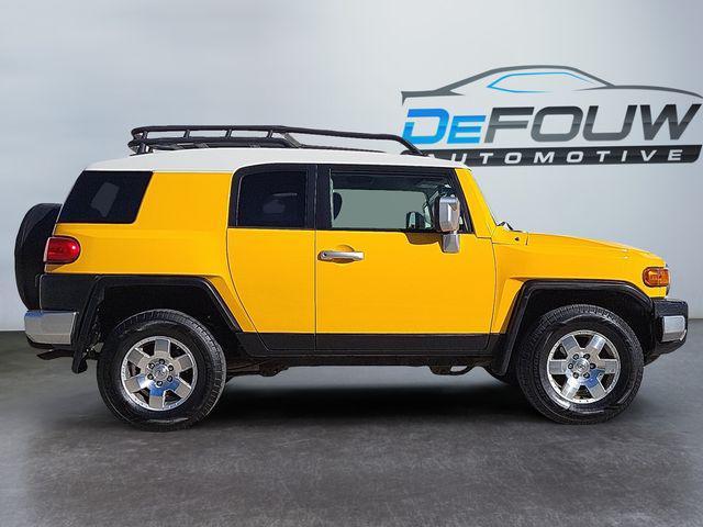 used 2010 Toyota FJ Cruiser car, priced at $11,638