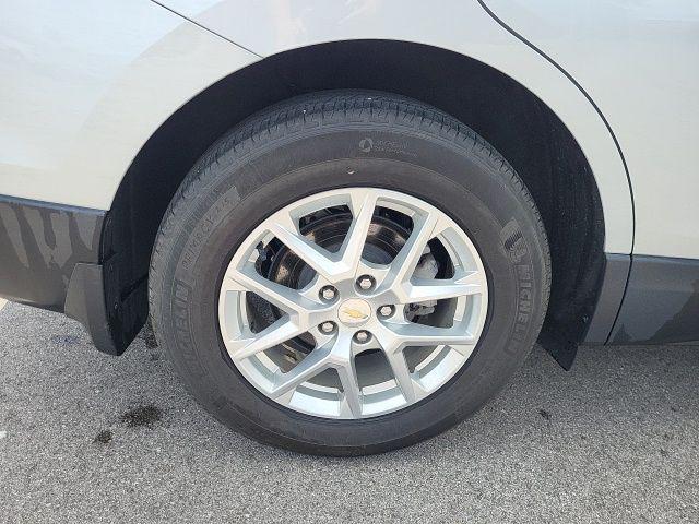 used 2022 Chevrolet Equinox car, priced at $23,415