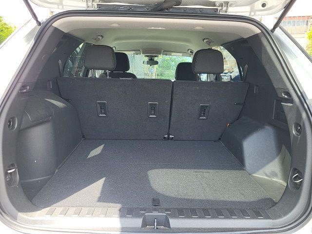 used 2022 Chevrolet Equinox car, priced at $23,415