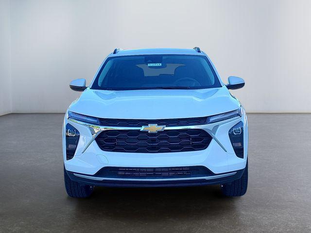 new 2025 Chevrolet Trax car, priced at $23,131