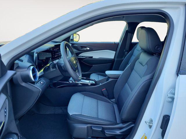 new 2025 Chevrolet Trax car, priced at $23,131