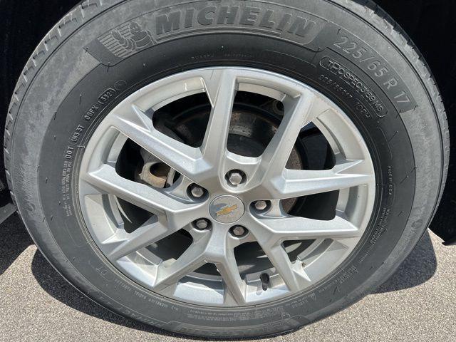 used 2022 Chevrolet Equinox car, priced at $21,406