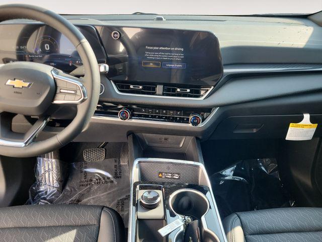 new 2026 Chevrolet Equinox car, priced at $32,531