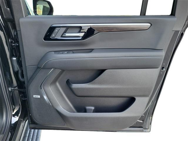 new 2025 Chevrolet Suburban car, priced at $94,690
