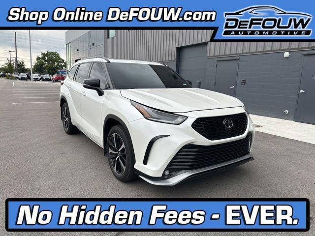 used 2021 Toyota Highlander car, priced at $32,385