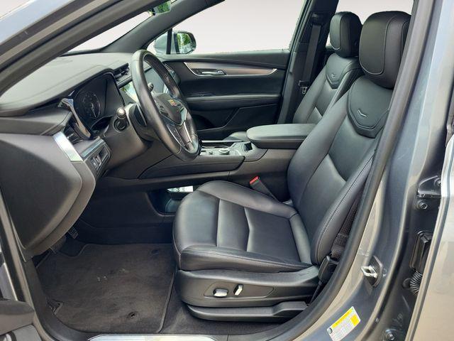 used 2022 Cadillac XT5 car, priced at $27,695