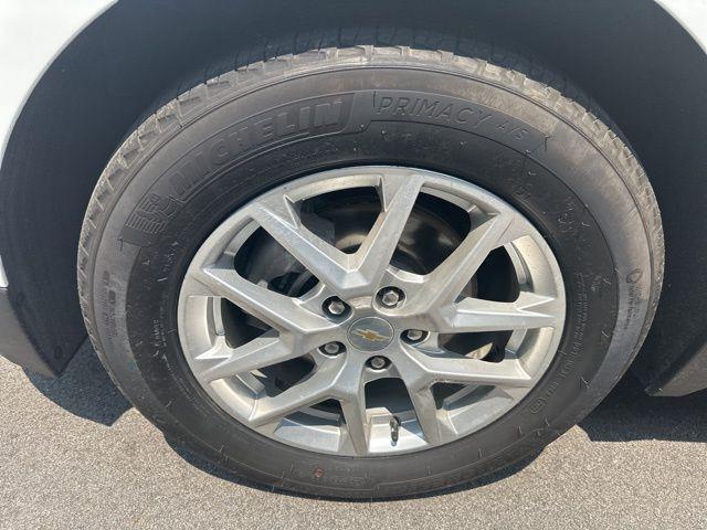 used 2022 Chevrolet Equinox car, priced at $22,606