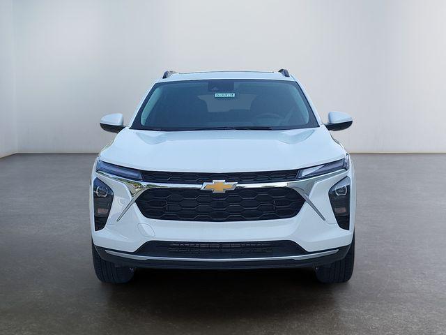 new 2025 Chevrolet Trax car, priced at $25,073