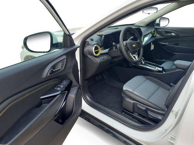 new 2025 Chevrolet Trax car, priced at $25,073