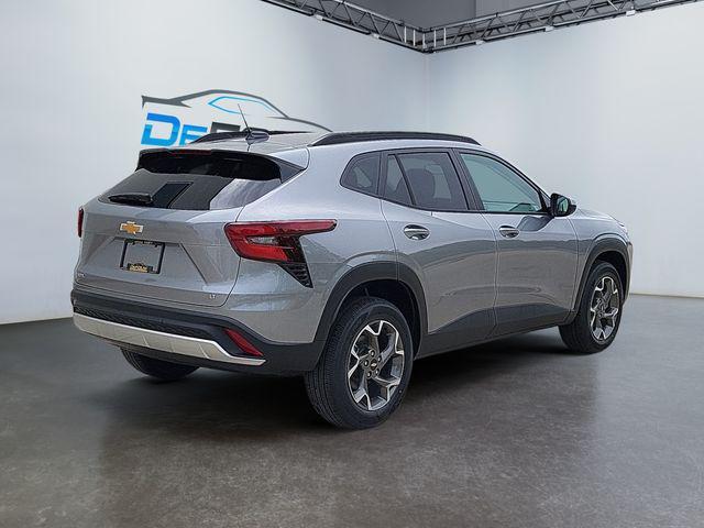 new 2025 Chevrolet Trax car, priced at $24,975