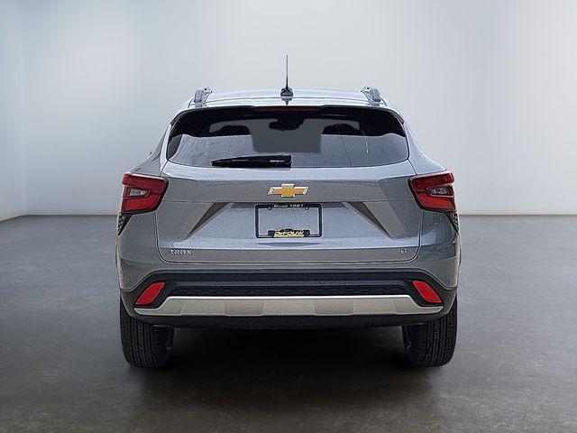 new 2025 Chevrolet Trax car, priced at $24,975