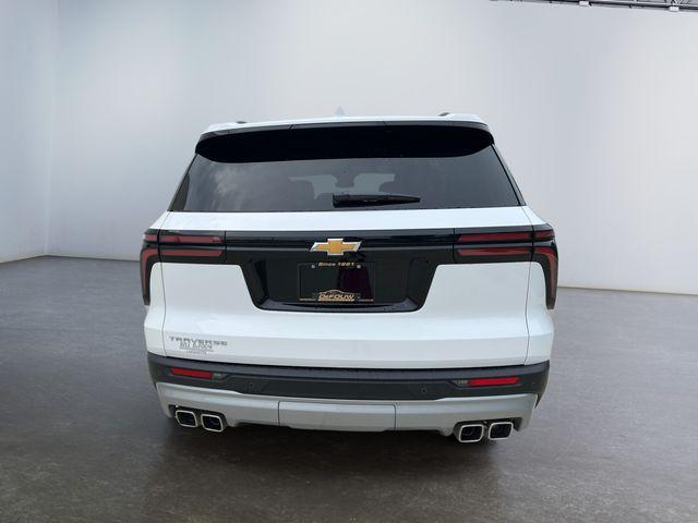 new 2025 Chevrolet Traverse car, priced at $44,695