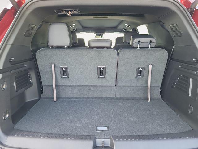 new 2025 Chevrolet Traverse car, priced at $47,055