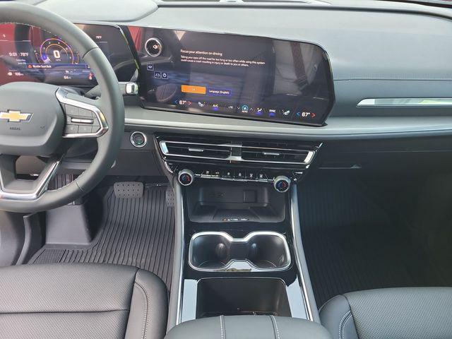 new 2025 Chevrolet Traverse car, priced at $47,055