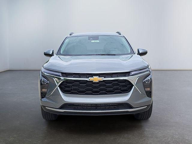 new 2025 Chevrolet Trax car, priced at $24,975