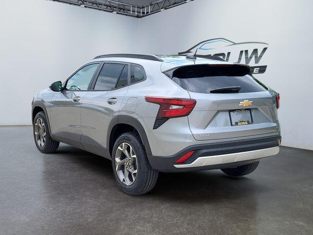 new 2025 Chevrolet Trax car, priced at $24,975