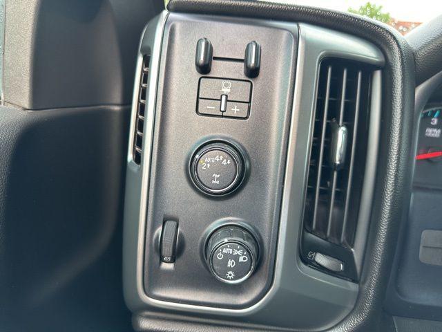 used 2018 Chevrolet Silverado 1500 car, priced at $30,717