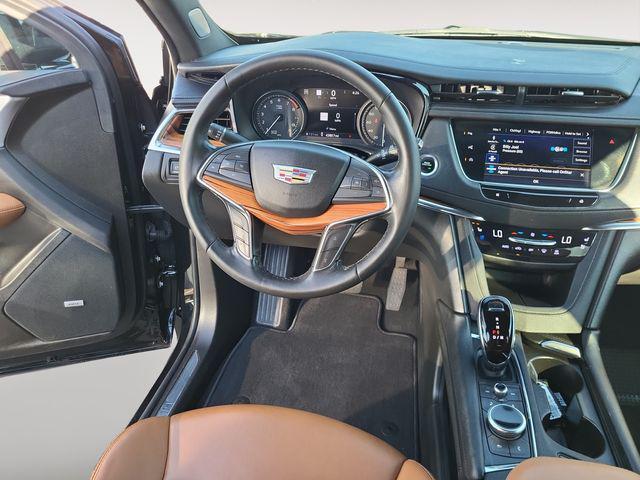 used 2022 Cadillac XT5 car, priced at $32,080