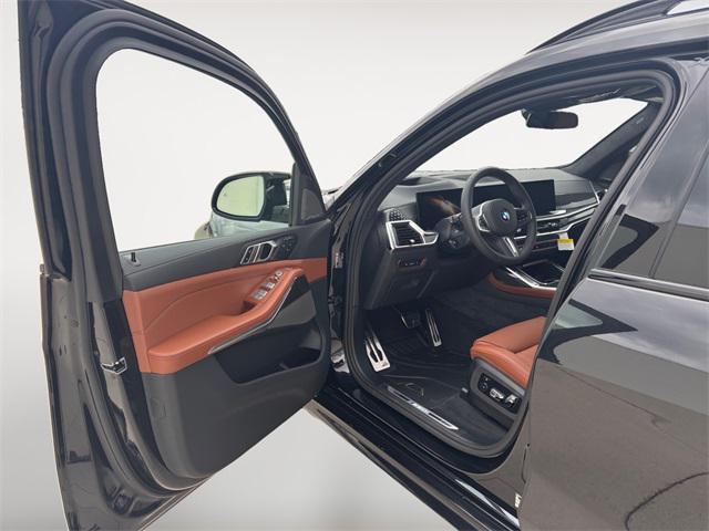 new 2025 BMW X7 car, priced at $118,250