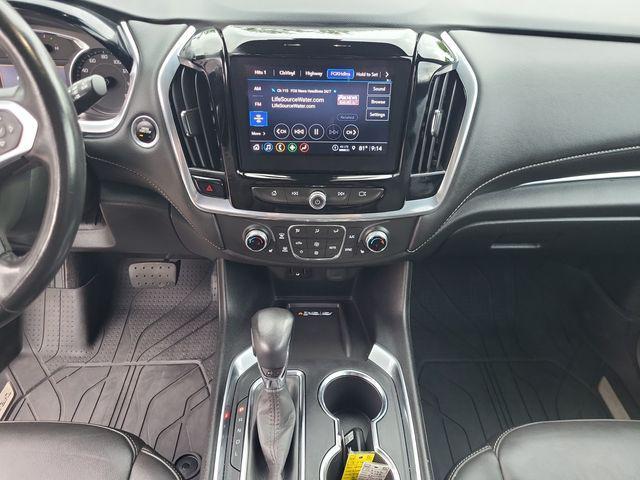 used 2022 Chevrolet Traverse car, priced at $32,319