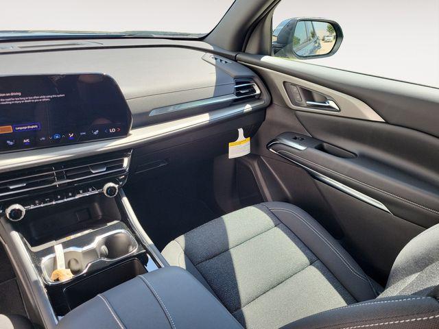 new 2025 Chevrolet Traverse car, priced at $42,695